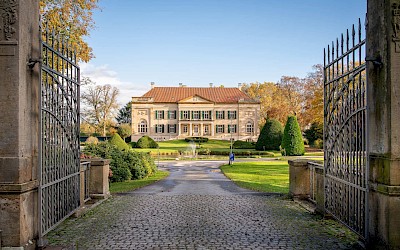 Toegang tot het landhuis Harkotten