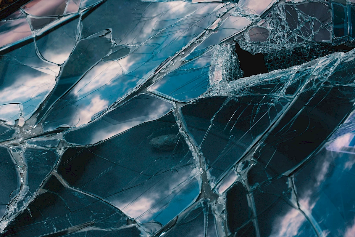 Broken laminated safety glass