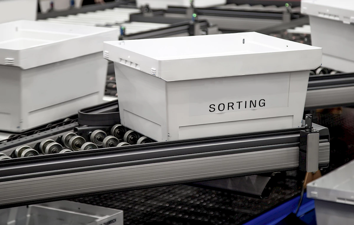 Sensor-based sorting systems