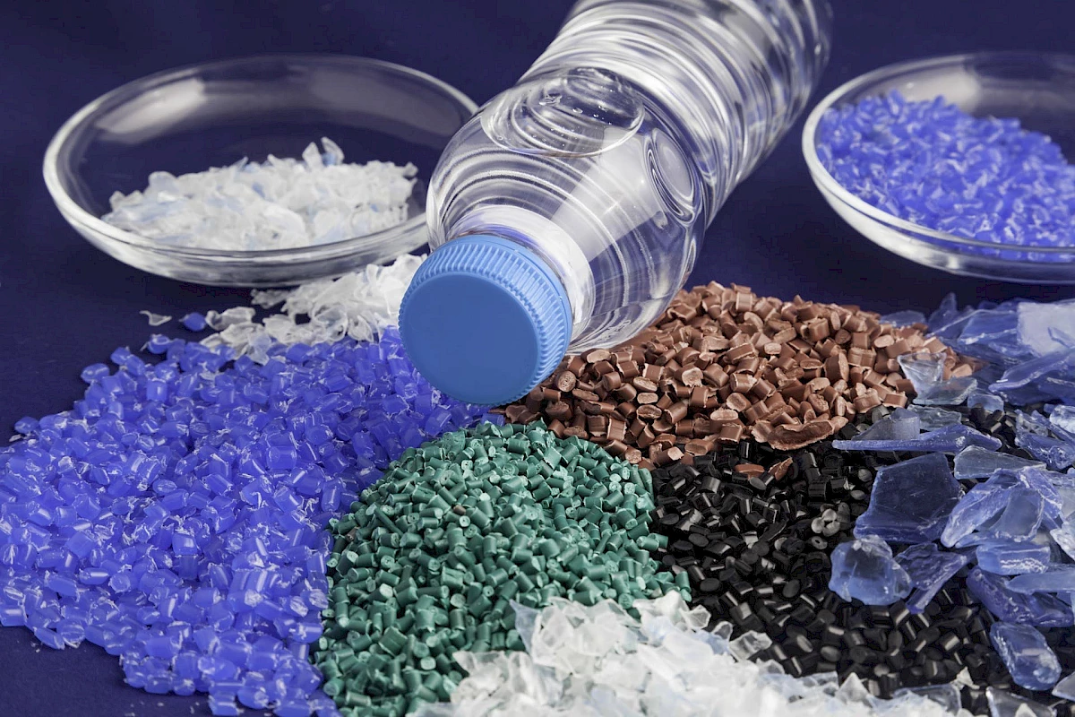 Material recycling of plastics
